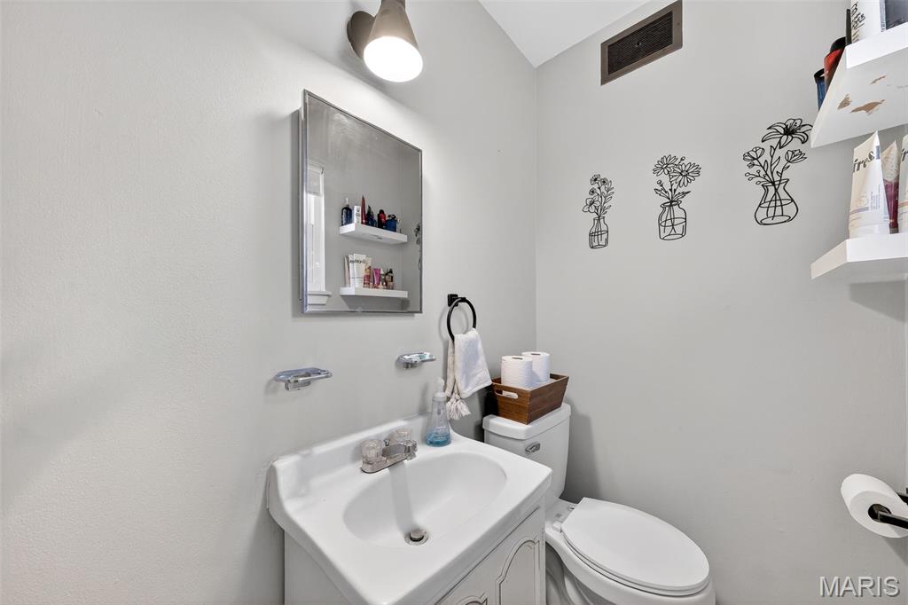 409 St Joseph Avenue O'Fallon, MO 63366 - Photo 19 of 29