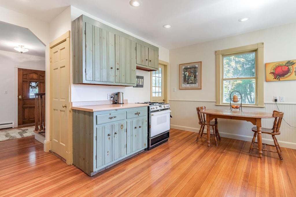 66 Sutherland Road Arlington, MA 02476 - Photo 14 of 34