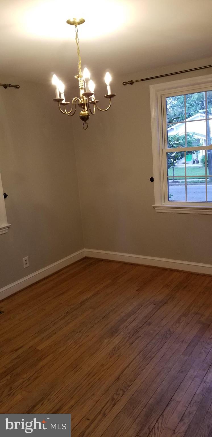 2811 Valley Drive Alexandria, VA 22302 - Photo 14 of 23