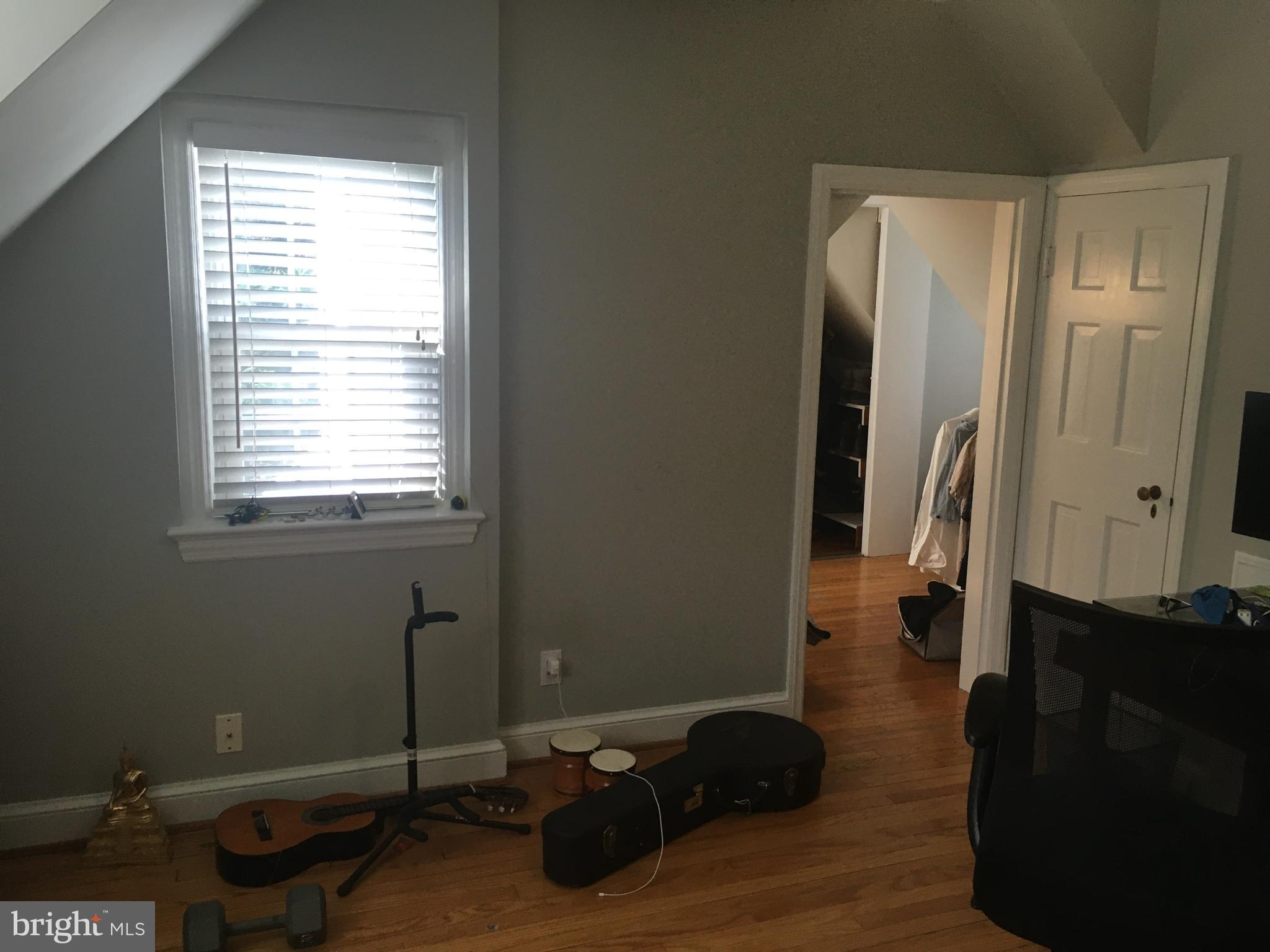 2811 Valley Drive Alexandria, VA 22302 - Photo 7 of 23