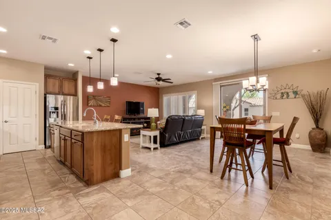 $350,000 | 838 Broken Hills Drive, Green Valley, AZ 85614