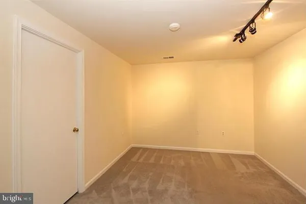 $3,600 | 11956 Sentinel Point Court, Reston, VA 20191