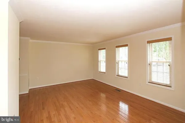 $3,600 | 11956 Sentinel Point Court, Reston, VA 20191