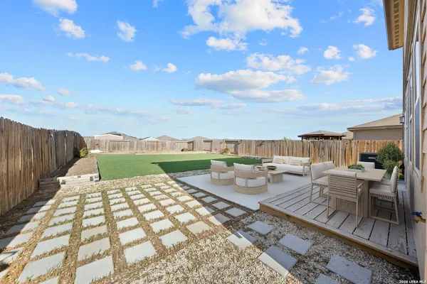 $2,000 | 12241 Cashton, San Antonio, TX 78252
