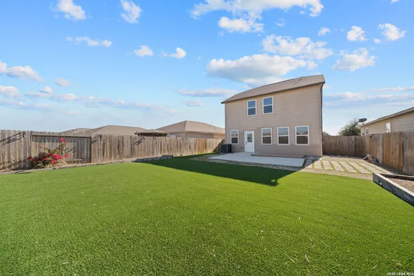 $2,000 | 12241 Cashton, San Antonio, TX 78252