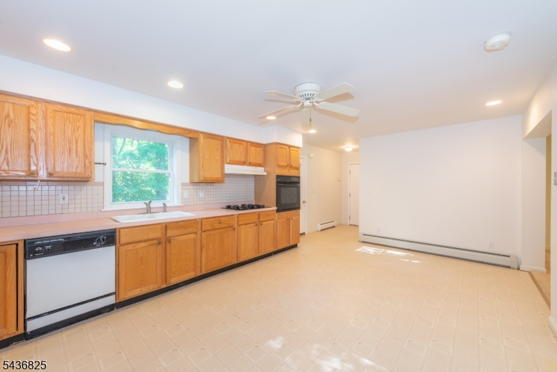 12 Sharrer Road Flemington, NJ 08822 - Photo 17 of 46