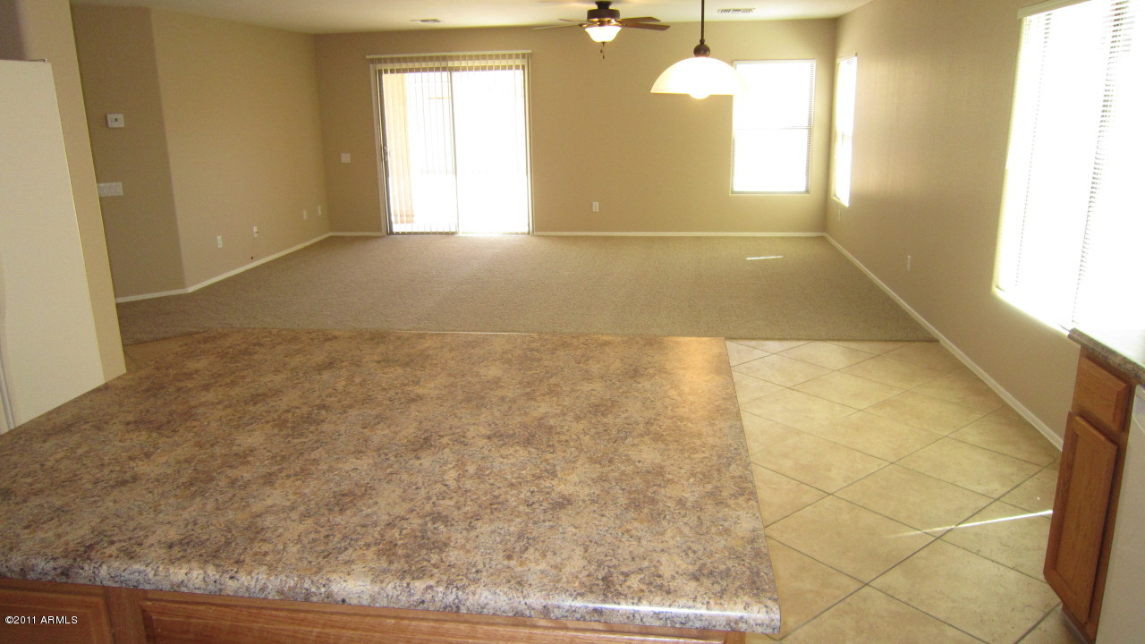 43664 West Cowpath Road Maricopa, AZ 85138 - Photo 17 of 48 island