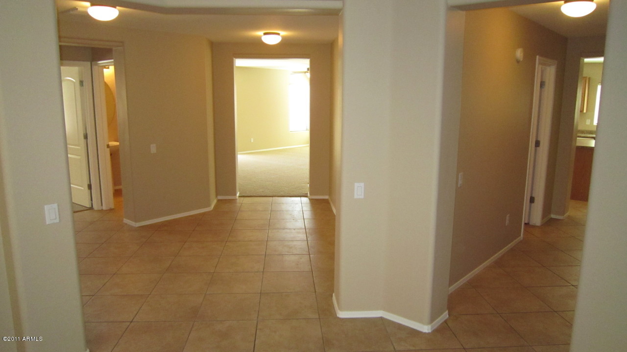 43664 West Cowpath Road Maricopa, AZ 85138 - Photo 10 of 48 hallways