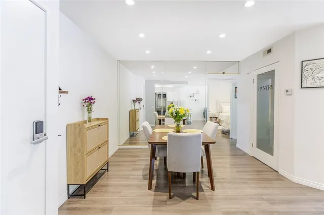 $475,000 | 6825 Alabama Avenue, Unit 111, Canoga Park, CA 91303