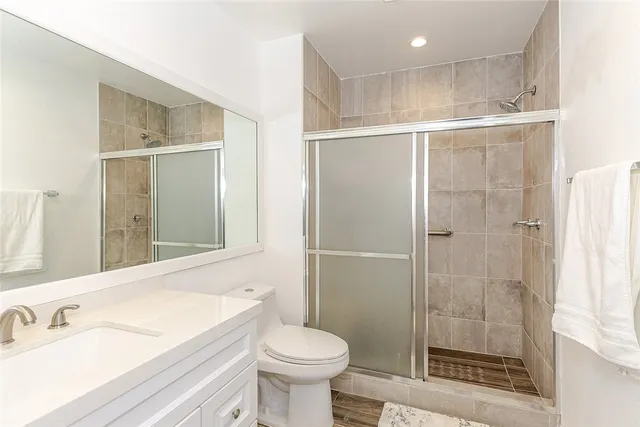 $475,000 | 6825 Alabama Avenue, Unit 111, Canoga Park, CA 91303