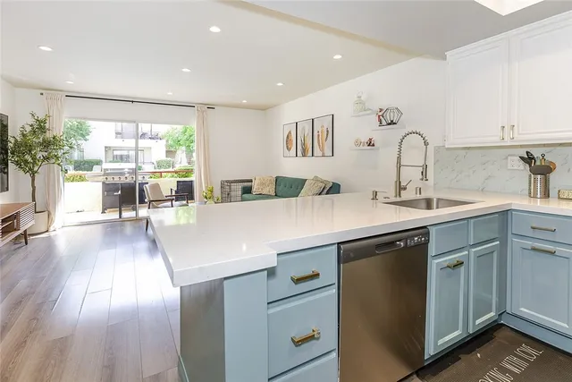 $475,000 | 6825 Alabama Avenue, Unit 111, Canoga Park, CA 91303