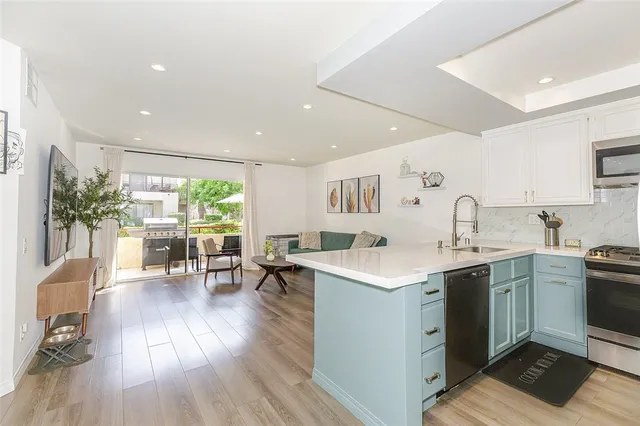 $475,000 | 6825 Alabama Avenue, Unit 111, Canoga Park, CA 91303