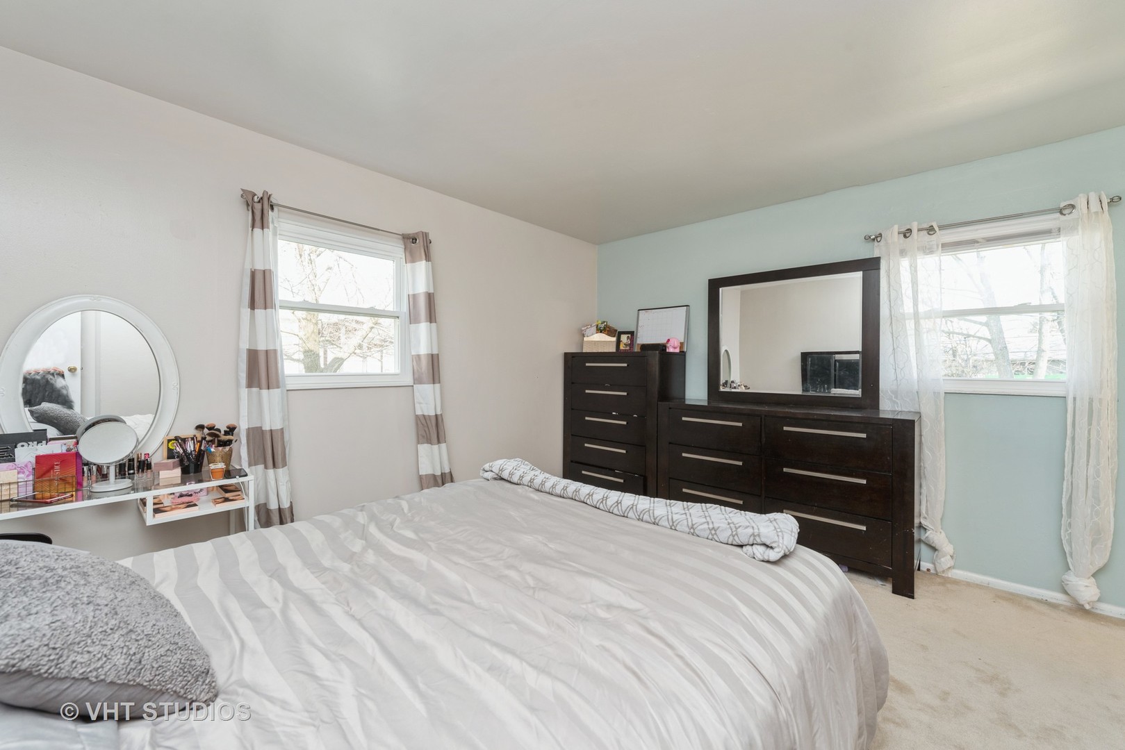 308 Audubon Road Streamwood, IL 60107 - Photo 5 of 12