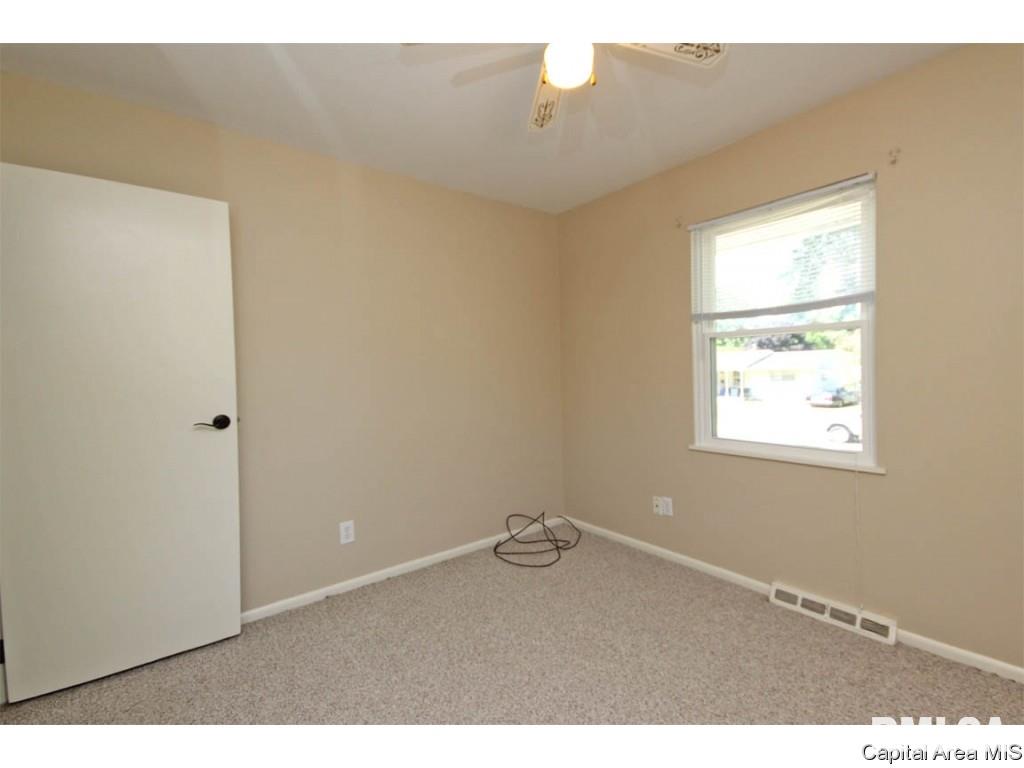 72 Kirkley Lane Springfield, IL 62704 - Photo 15 of 36 Gallery Image 15