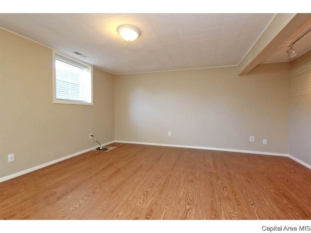 72 Kirkley Lane Springfield, IL 62704 - Photo 19 of 36 Gallery Image 19