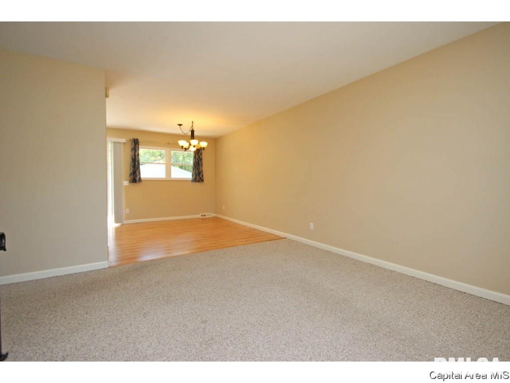 72 Kirkley Lane Springfield, IL 62704 - Photo 2 of 36 Gallery Image 2