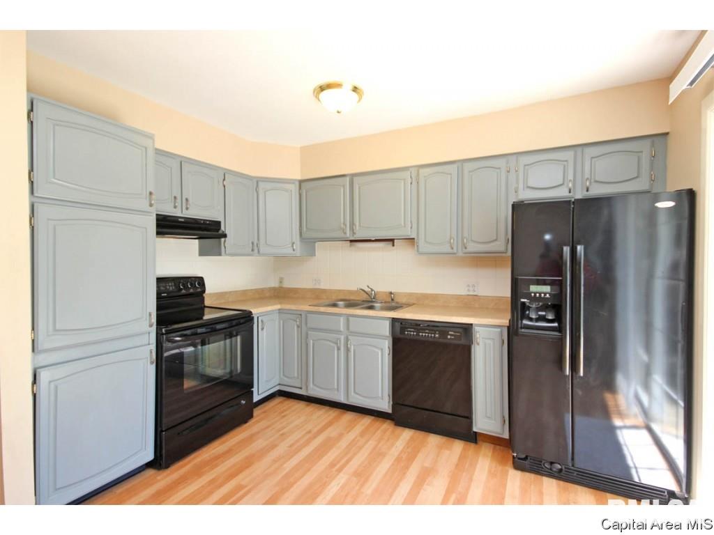 72 Kirkley Lane Springfield, IL 62704 - Photo 5 of 36 Gallery Image 5