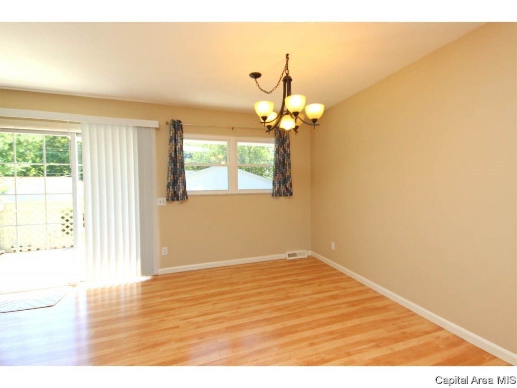 72 Kirkley Lane Springfield, IL 62704 - Photo 7 of 36 Gallery Image 7