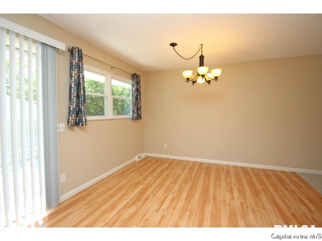 72 Kirkley Lane Springfield, IL 62704 - Photo 8 of 36 Gallery Image 8