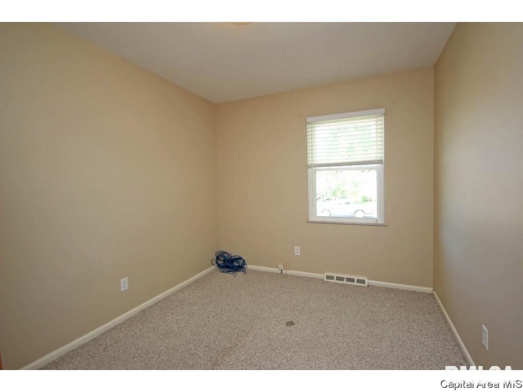 72 Kirkley Lane Springfield, IL 62704 - Photo 9 of 36 Gallery Image 9