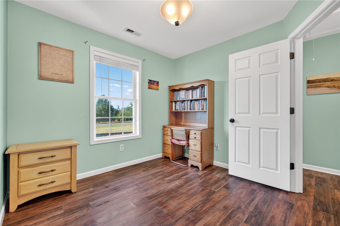 1462 Red Barn Road Liberty, SC 29657 - Photo 11 of 33
