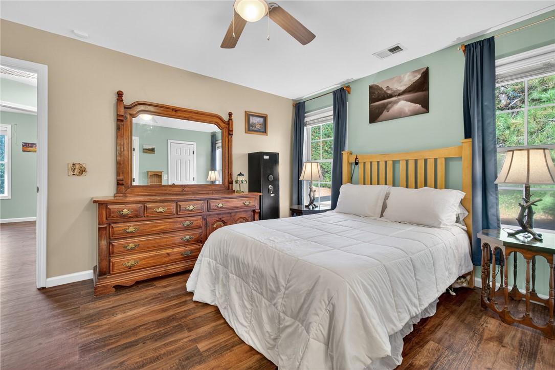 1462 Red Barn Road Liberty, SC 29657 - Photo 5 of 33