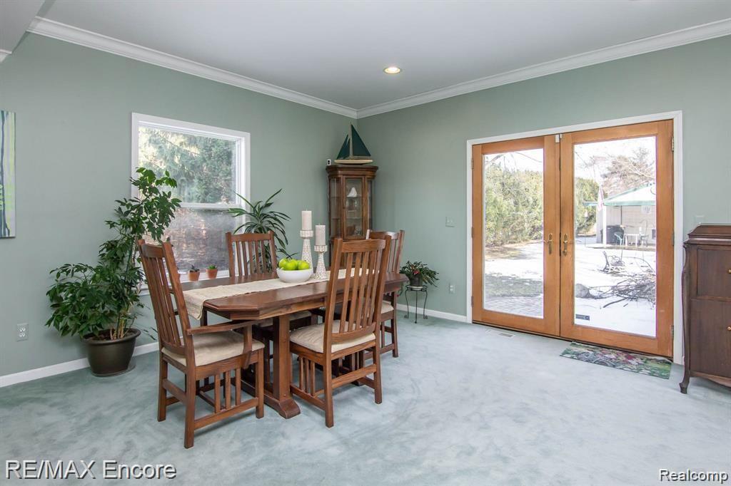 3464 McClure Road Troy, MI 48084 - Photo 14 of 43 Family Room View 4