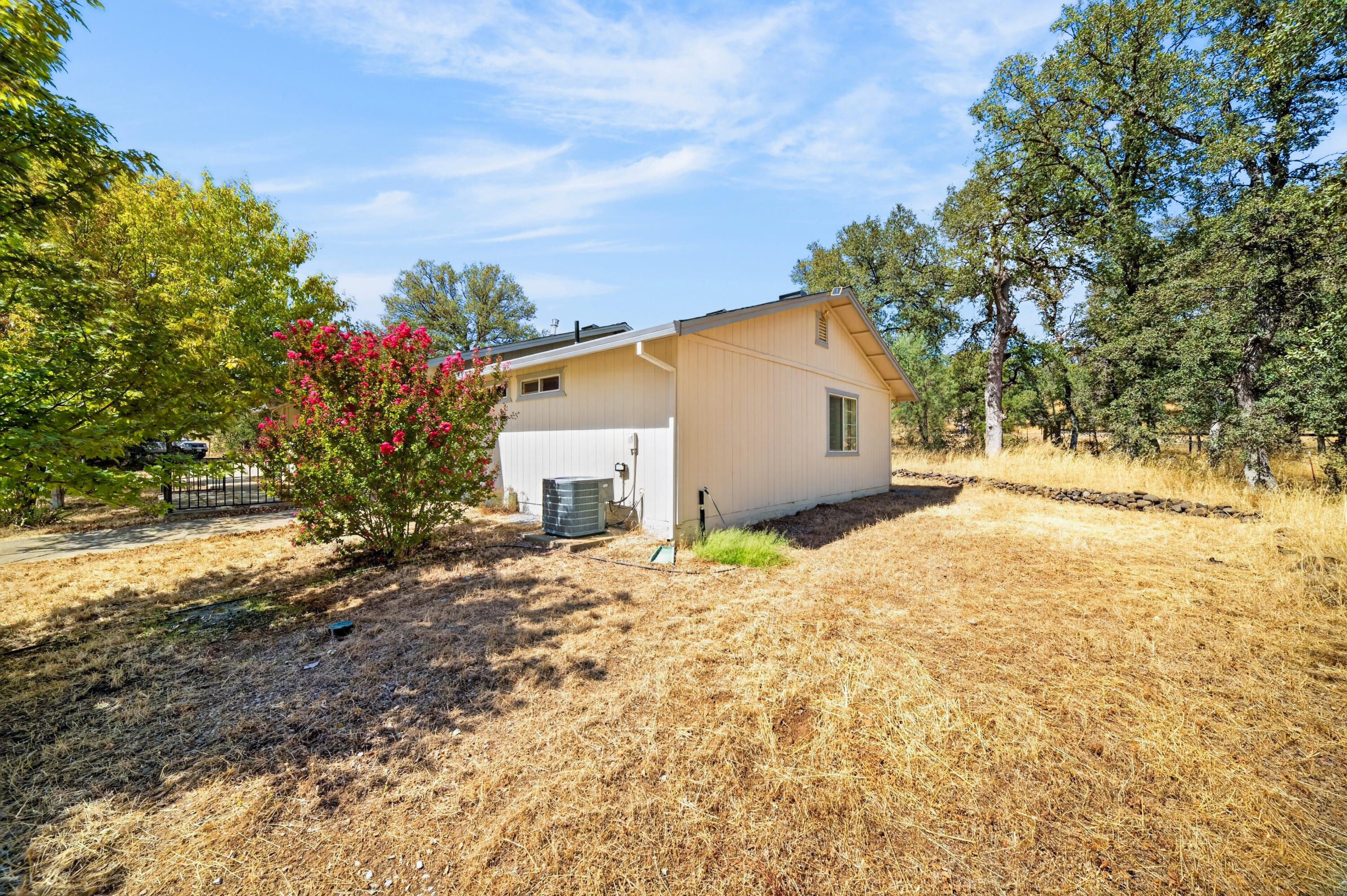 24555 Dersch Road Anderson, CA 96007 - Photo 25 of 40 Exterior