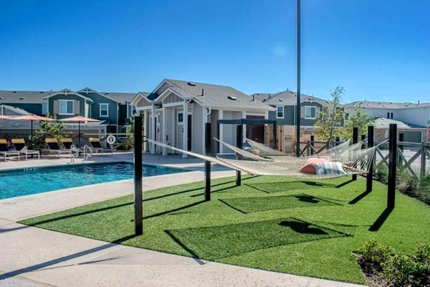 5607 Mobeetie Loop Bee Cave, TX 78738 - Photo 18 of 21 community recreation area