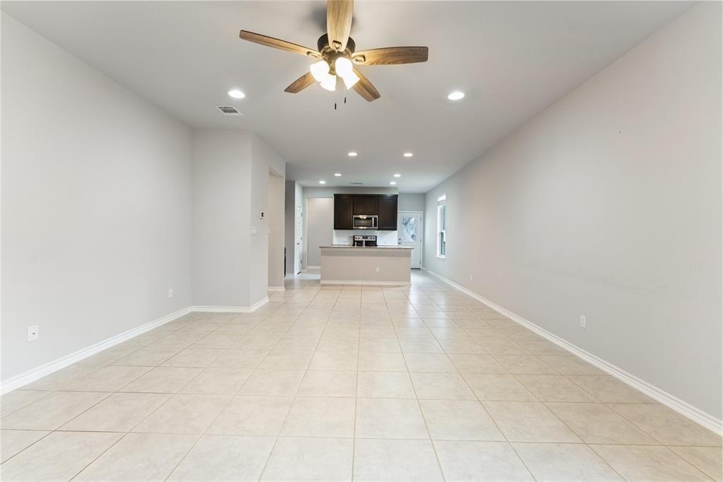 313 Syrah Court Leander, TX 78641 - Photo 2 of 23