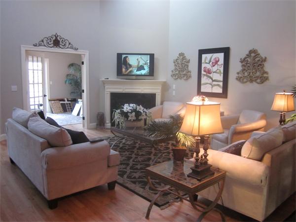 55 Beech Hill Road, Unit 46 Feeding Hills, MA 01030 - Photo 4 of 7 Gallery Image 4