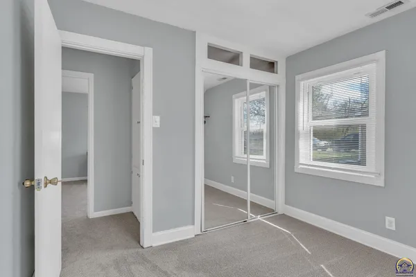 $172,500 | 3453 Southwest Westview Avenue, Topeka, KS 66611