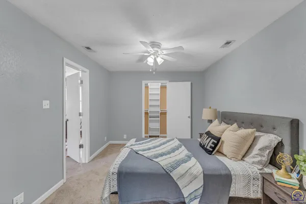 $172,500 | 3453 Southwest Westview Avenue, Topeka, KS 66611