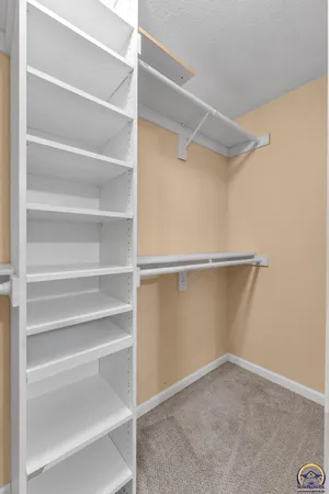 $172,500 | 3453 Southwest Westview Avenue, Topeka, KS 66611