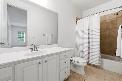 $825,000 | 4222 Rickenbacker Way Northeast, Unit 15, Atlanta, GA 30342