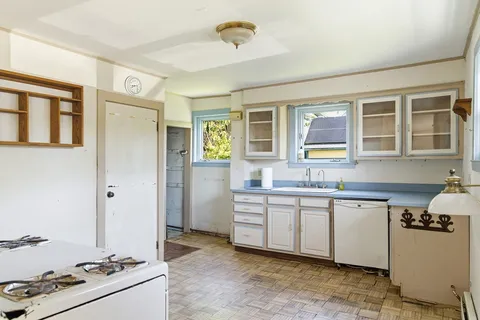 $849,000 | 8 Parker Place, Somerville, MA 02143