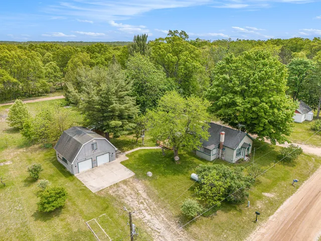 $179,000 | 1754 Maggie Street, Fountain, MI 49410