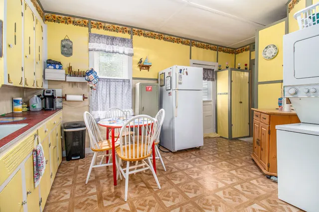 $179,000 | 1754 Maggie Street, Fountain, MI 49410