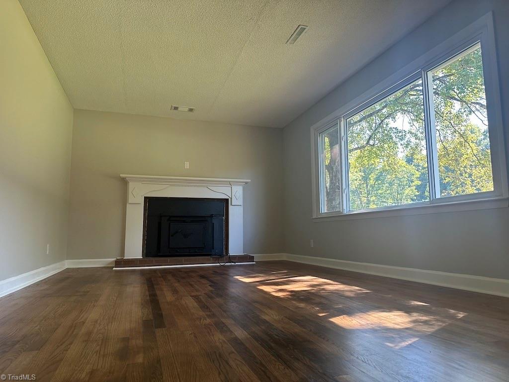 3165 Wide Country Road Tobaccoville, NC 27040 - Photo 11 of 35 Living Room