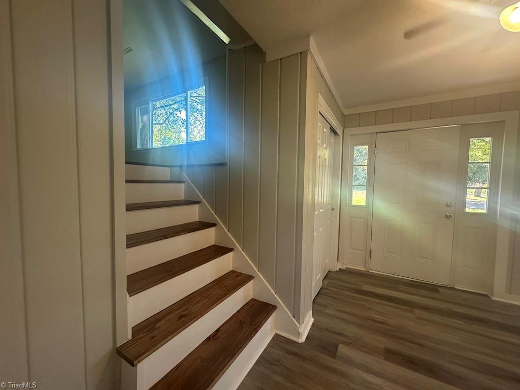 3165 Wide Country Road Tobaccoville, NC 27040 - Photo 27 of 35 Stairs