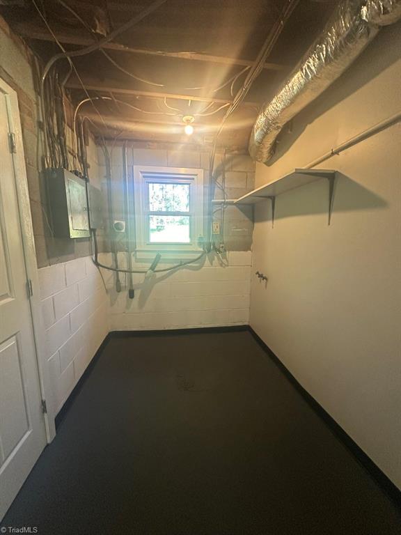 3165 Wide Country Road Tobaccoville, NC 27040 - Photo 32 of 35 Laundry