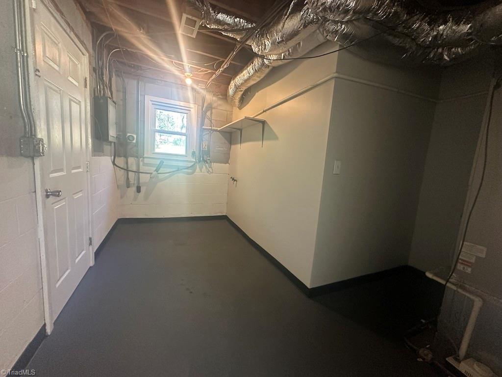 3165 Wide Country Road Tobaccoville, NC 27040 - Photo 33 of 35 Laundry