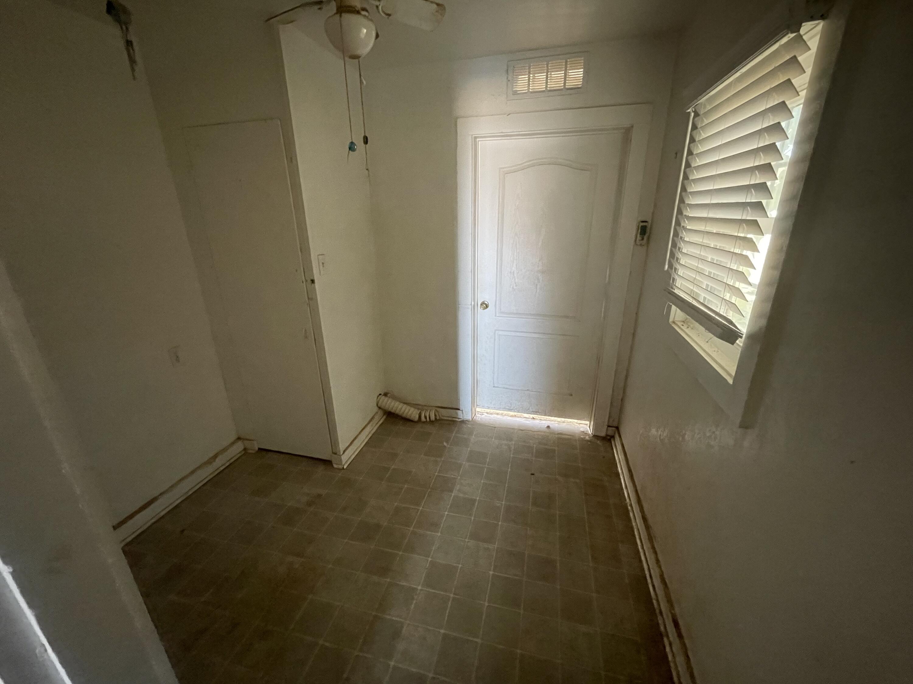 101 S Avenue Post, TX 79356 - Photo 10 of 19 a view of an empty room