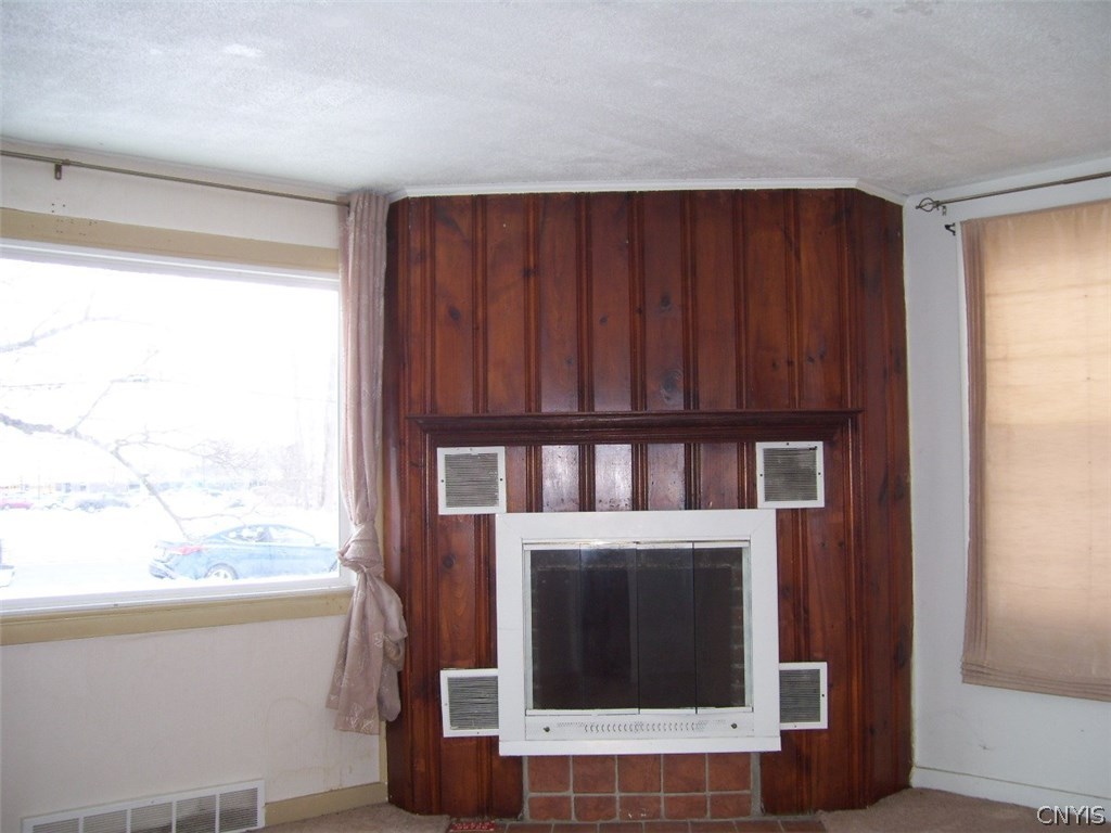 7151 Morgan Road Clay, NY 13090 - Photo 4 of 12