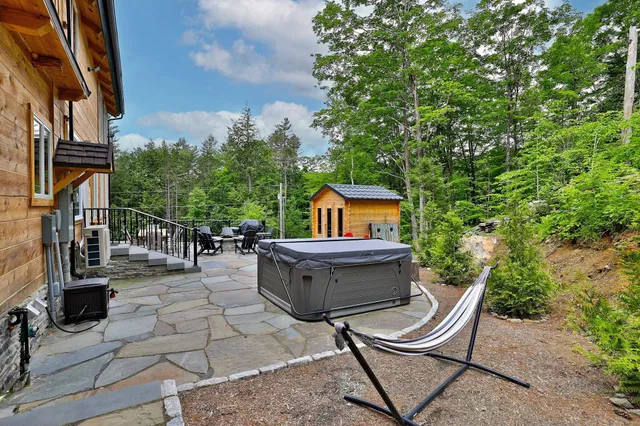 $1,400,000 | 314 Putnam State Forest Road, Grafton, VT 05146