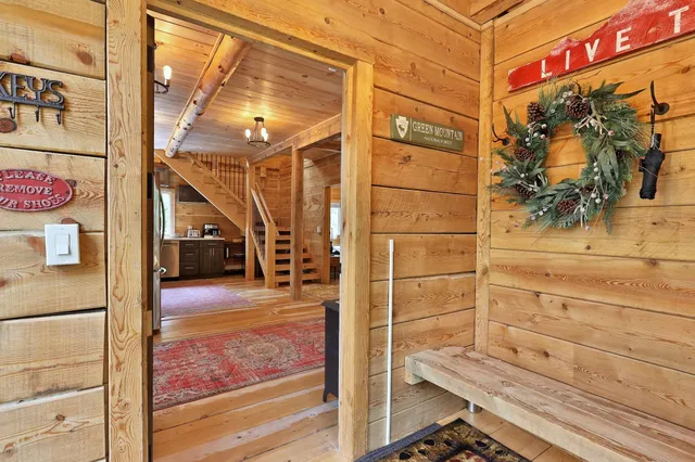 $1,400,000 | 314 Putnam State Forest Road, Grafton, VT 05146