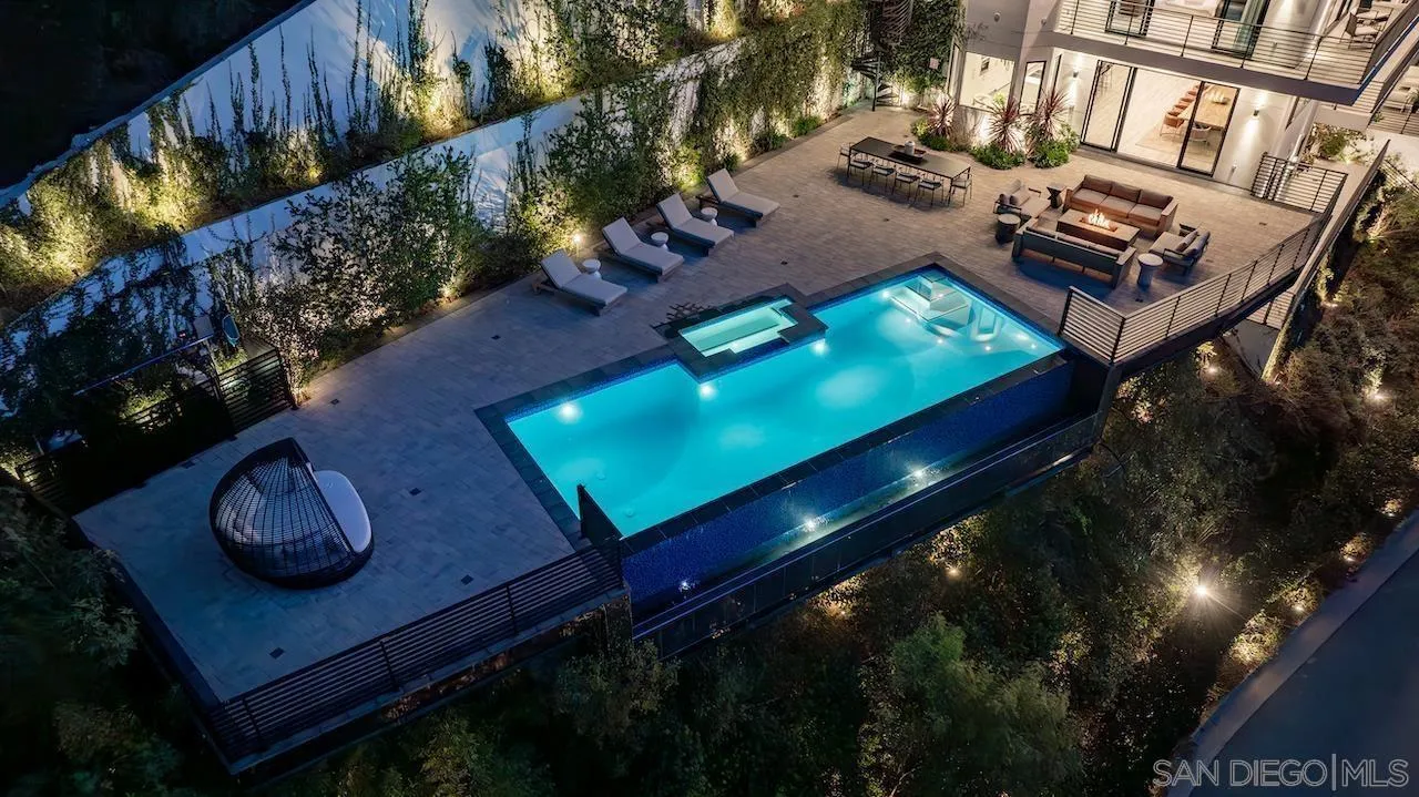 3820 Knobhill Drive Sherman Oaks, CA 91423 - Photo 27 of 75