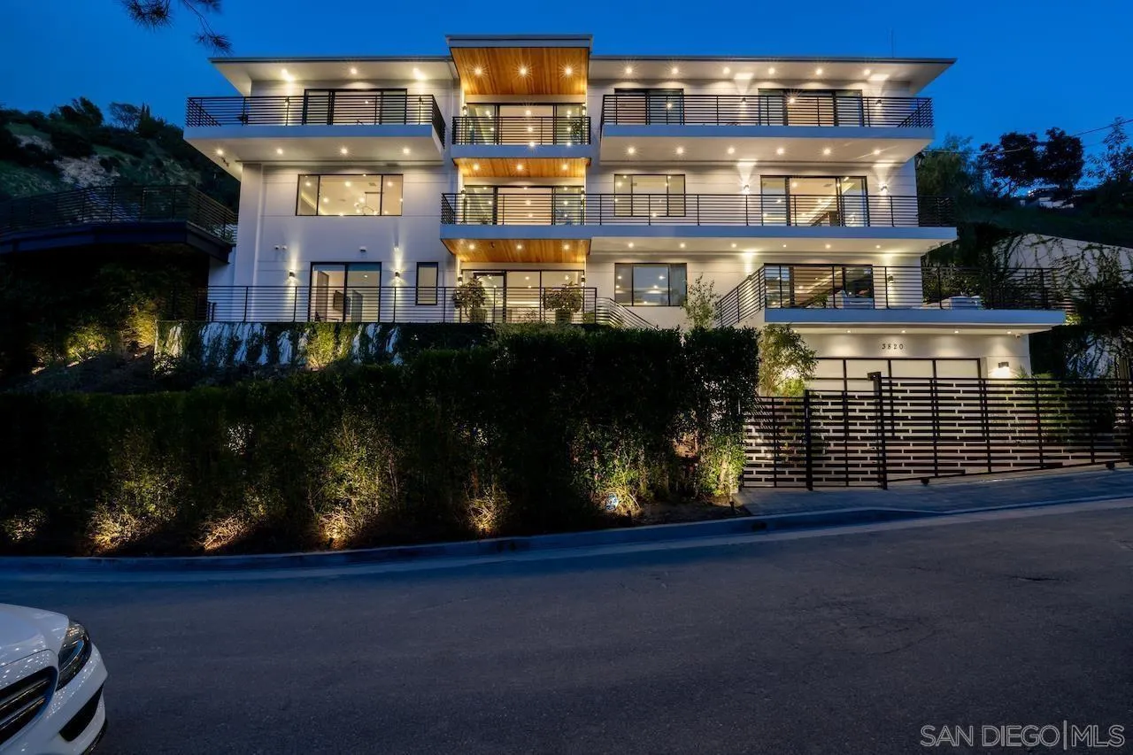 3820 Knobhill Drive Sherman Oaks, CA 91423 - Photo 28 of 75 a front view of a building