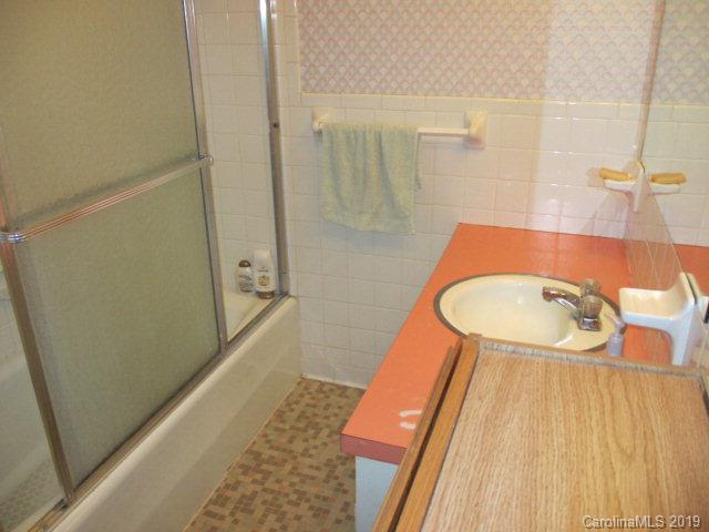 432 Landis Road Marion, NC 28752 - Photo 18 of 30 Gallery Image 18