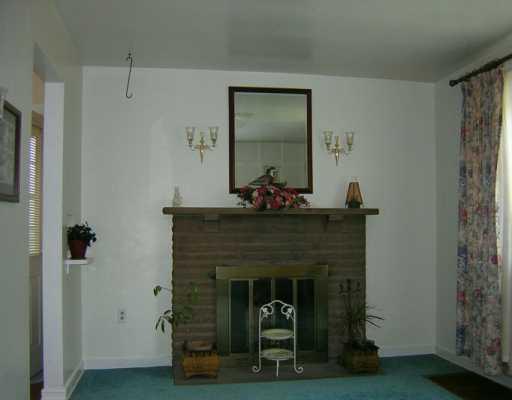 170 Manor Road Pittsburgh, PA 15237 - Photo 4 of 5 Dining Room.